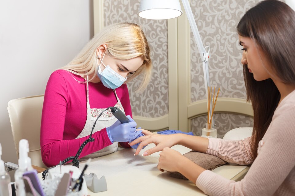 Karabük Manikürcü